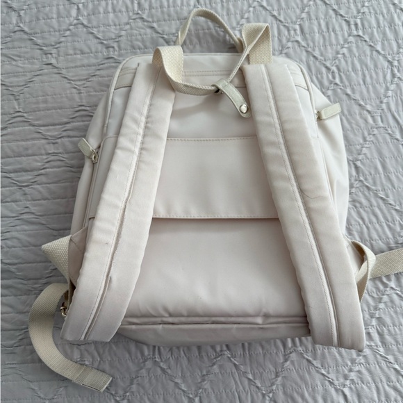 Beis Expandable Backpack - Picture 7 of 7